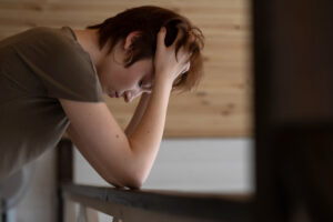 femme crise angoisse